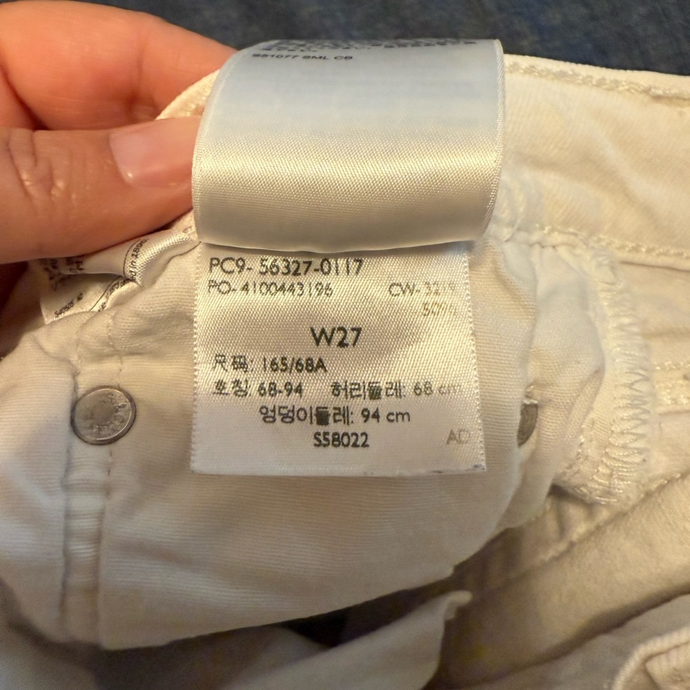 Levi’s 501 Shorts - Picture 7 of 8